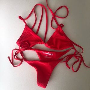 Frankie’s bikinis sky set in Red size S